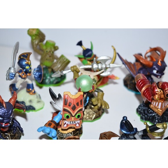 Skylanders Spyro's Adventure Figures Items Huge Lot - Picture 3 of 16